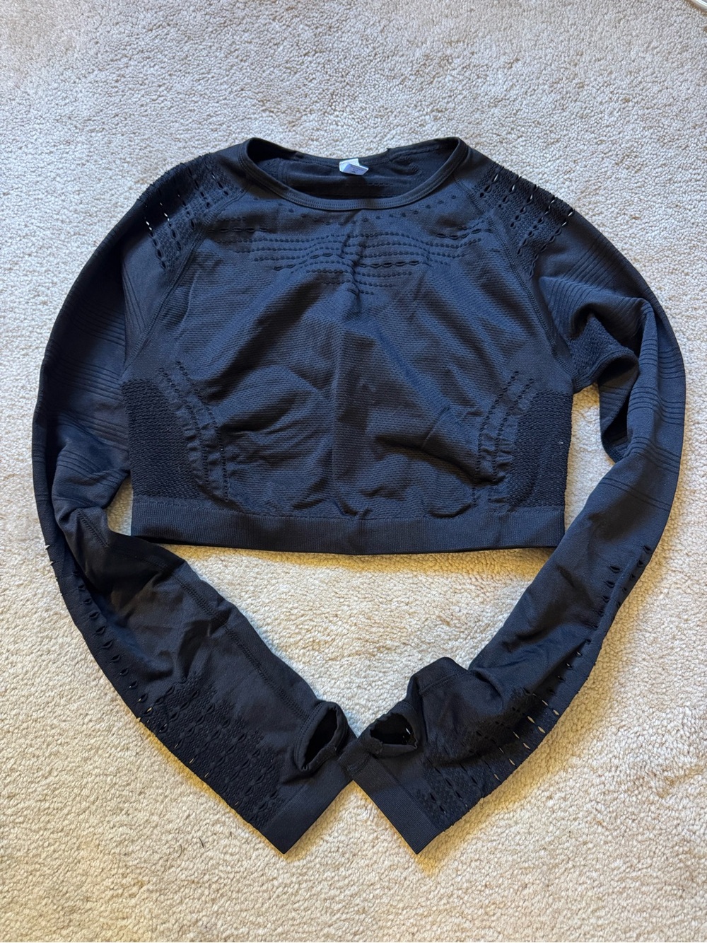 Cropped Long-Sleeve Seamless Fitness Top - Black